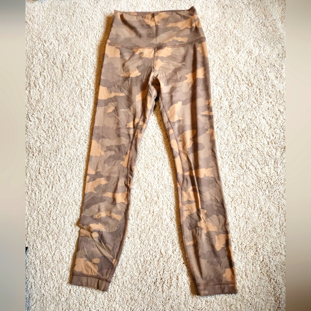 Lululemon Beige Camo Align 25" Legging Size 4